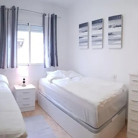 شقة 2 Bedroom 100 M To Playa De Locos ,pool *